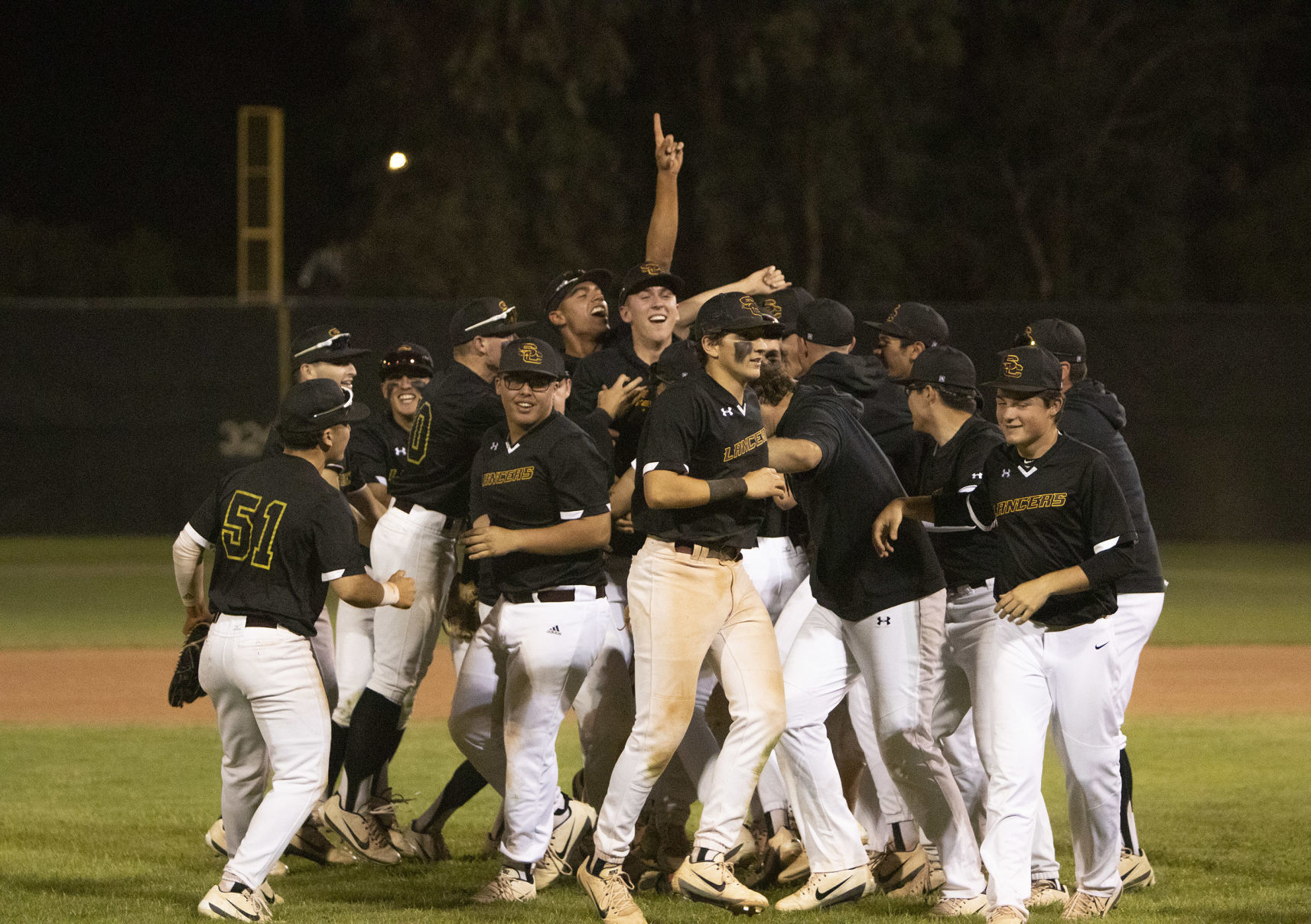 050919-spt-hs baseball salpointe-p1.jpg (copy)